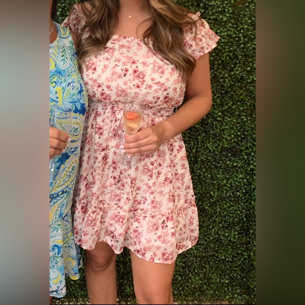 Francesca’s ruffle pink floral dress!